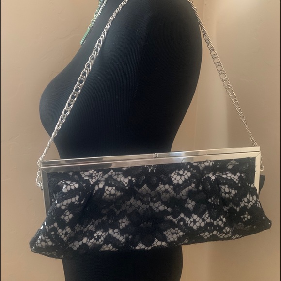 WhiteHouse BlackMarket snap closure chain strap - Picture 2 of 8